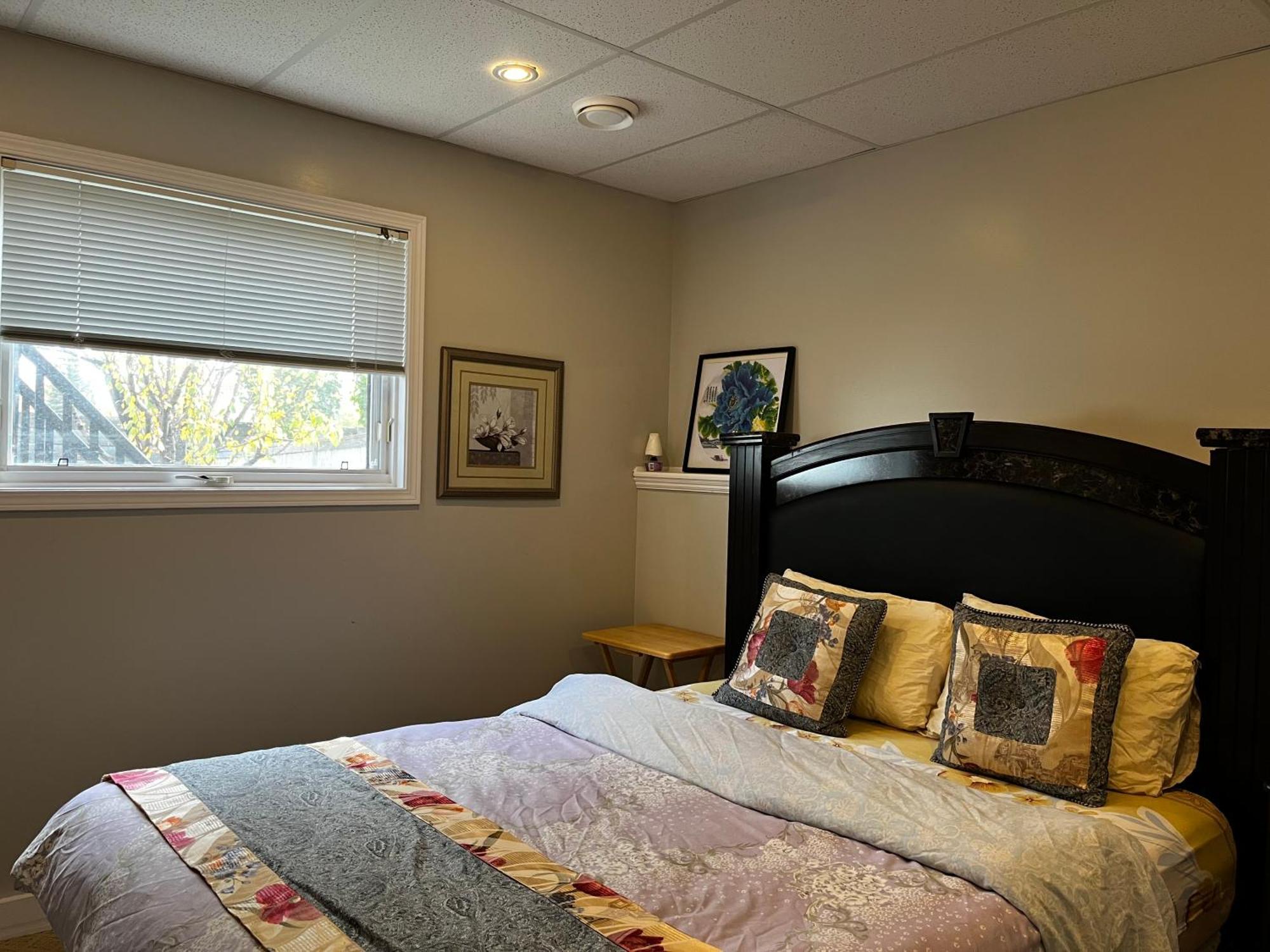 Citadel Cozy Quilt Private Bedroom YYC Kültér fotó